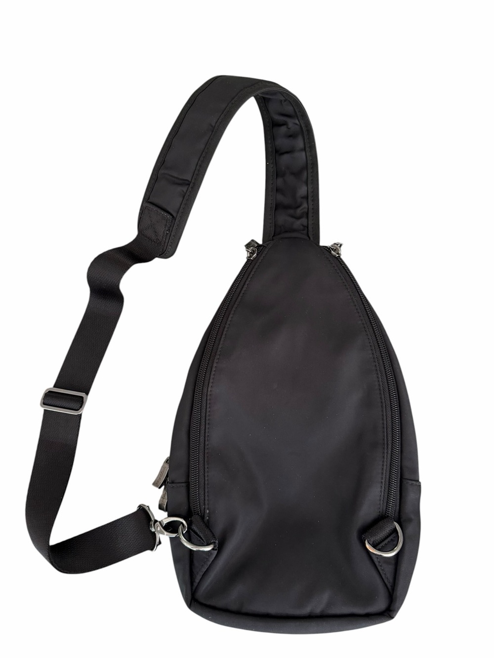 baggallini Securtex Classic Anti-Theft
Daytripper Sling Bag Black - Picture 2 of 8
